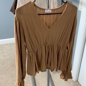 Pink Lily | women’s tan colored top | size large